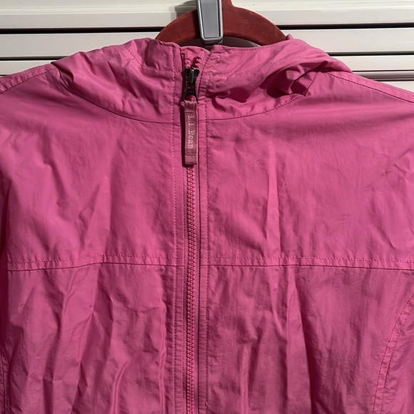 Pink L.L. Bean raincoat - Picture 3 of 6